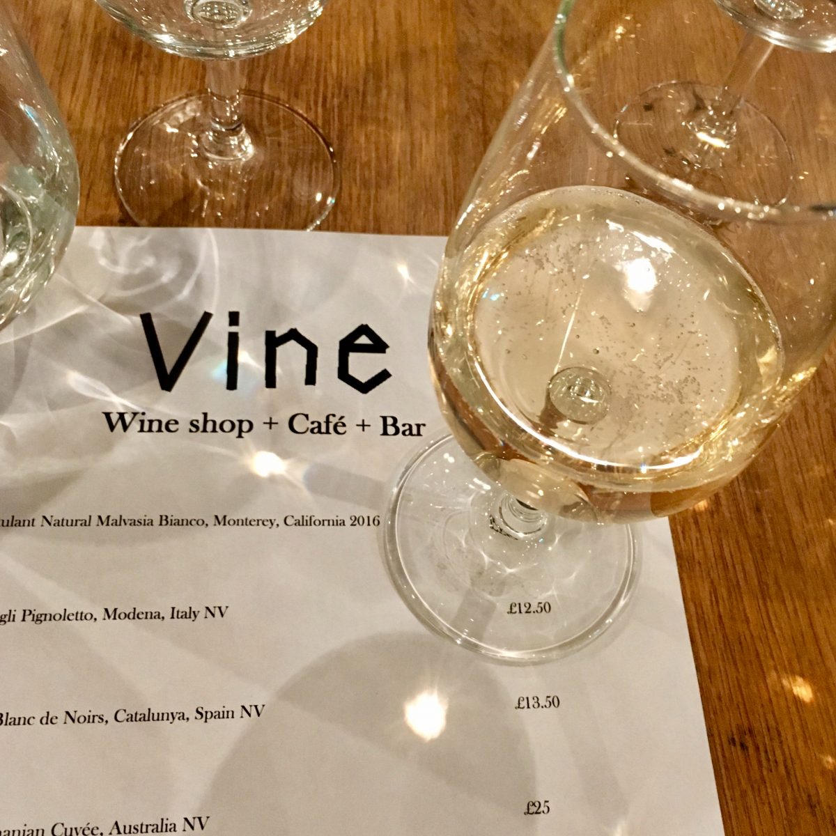 Vine Oxford Fizz Tasting | Image Credit Bitten Oxford