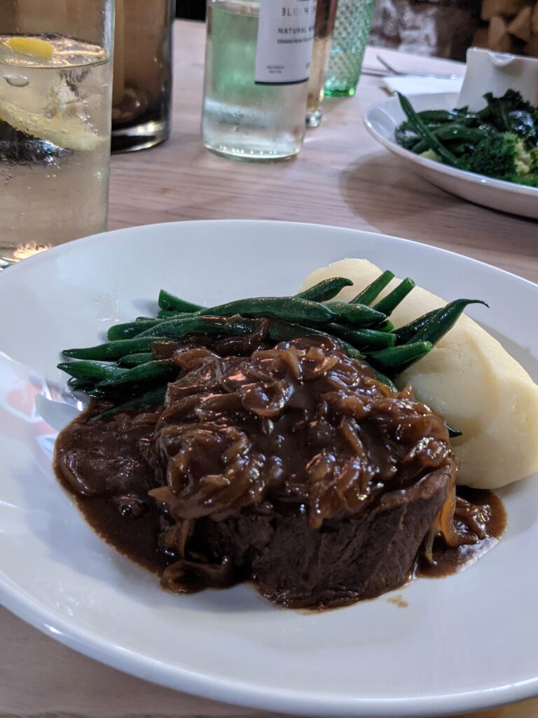 Review The Horseshoes, Witney