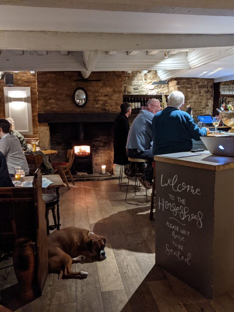 Review The Horseshoes, Witney